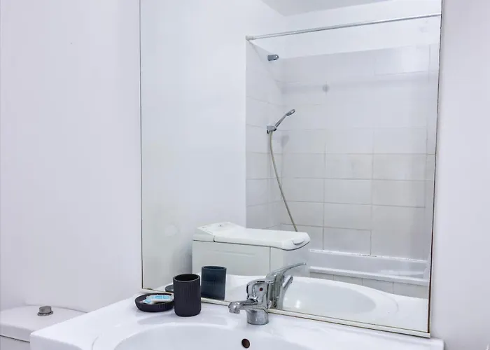 Centre - Antigone - Parking Prive Et Gratuit Apartamento *